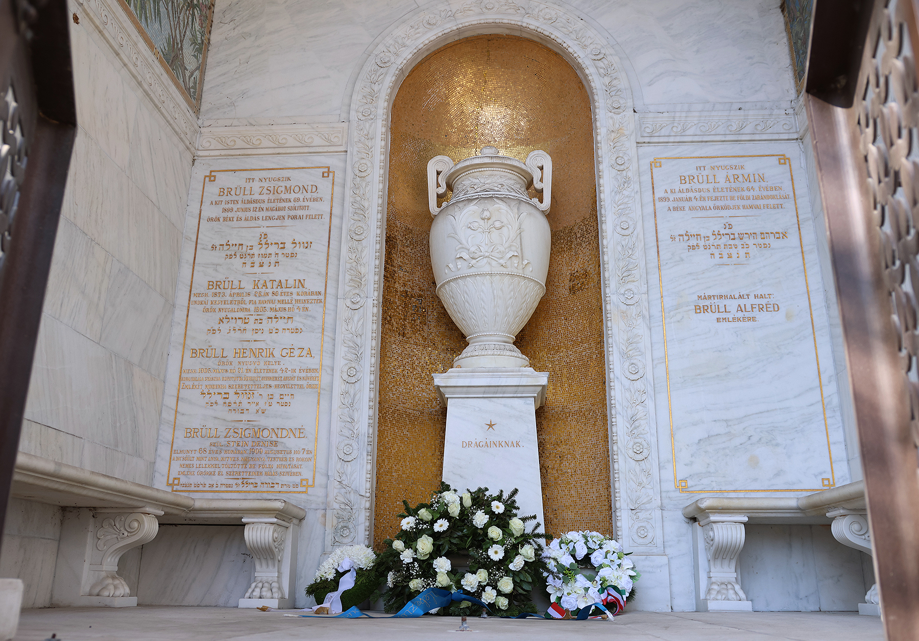 Képgaléria: Koszorúzással indult az MTK125 emlékév