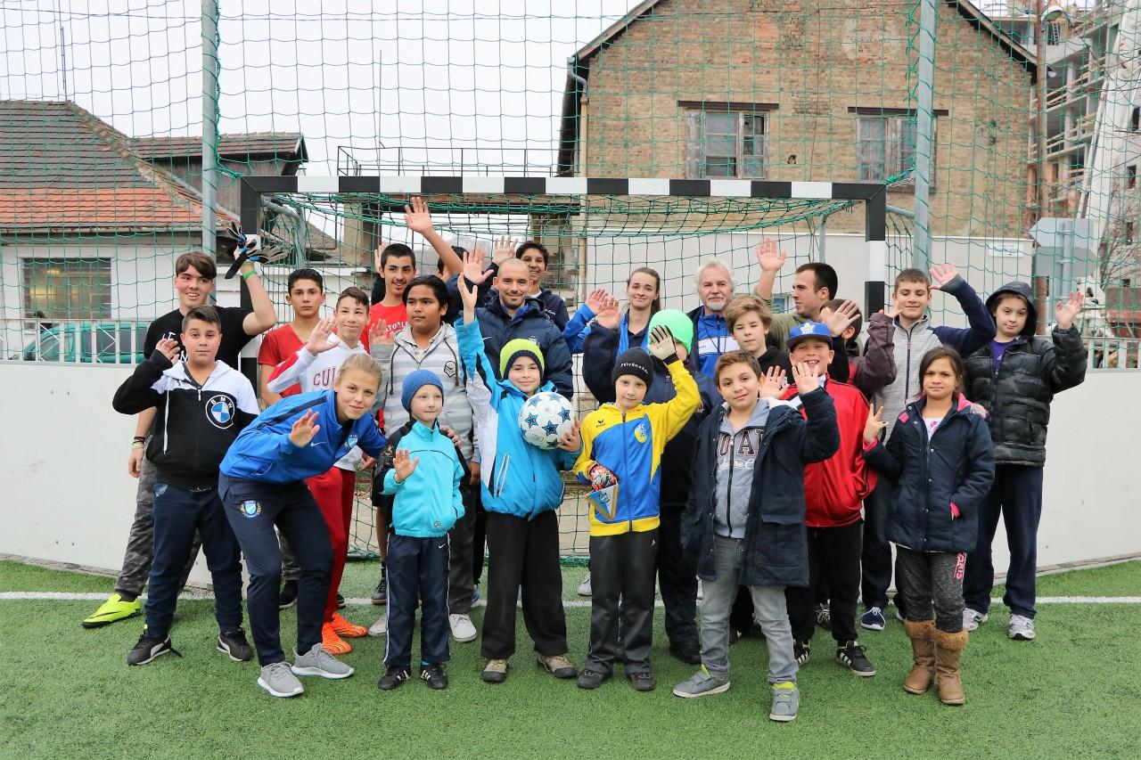 Kanta iskolába ment (GALÉRIA)