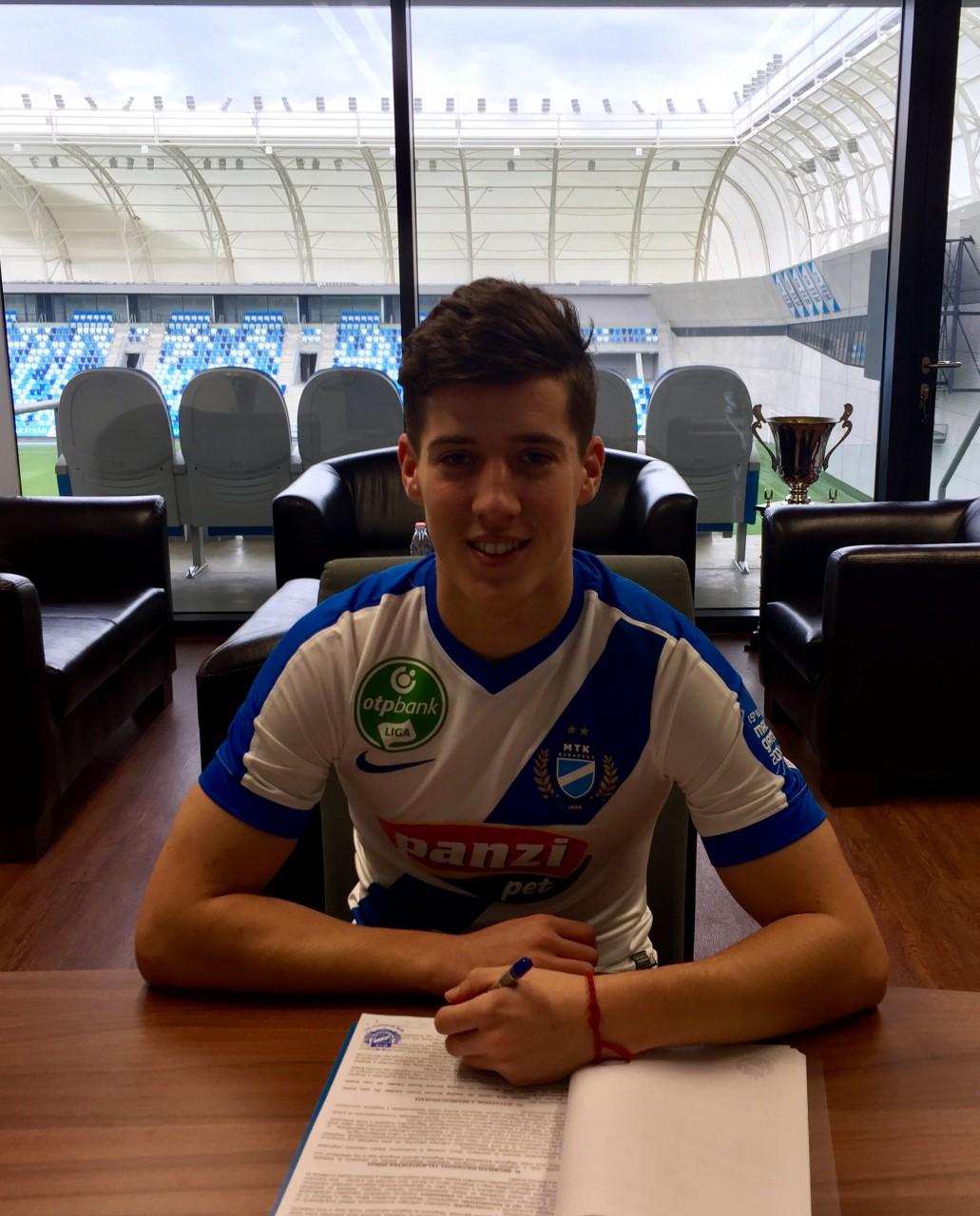 Szerencsi Miklós megkötötte élete első profi szerződését