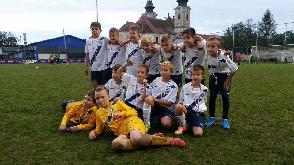 Kék-fehér hétvége a Kölyökligában