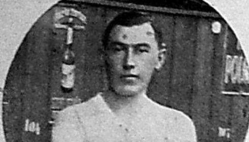 Ezen a napon hunyt el Csüdör Ferenc, aki korának egyik legjobb védőjátékosa volt