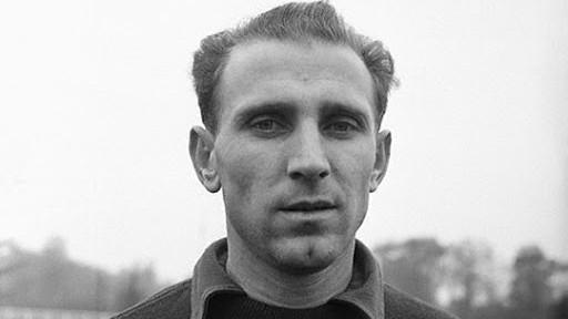 103 éve ezen a napon született Hidegkuti Nándor, stadionunk névadója, az „évszázad mérkőzésének” hőse