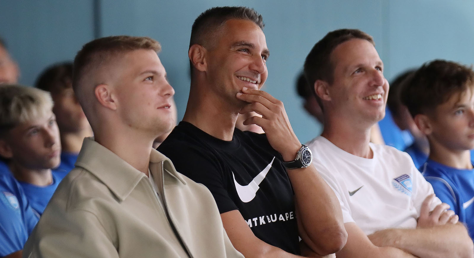 Riport Schäfer András akadémiai "kérdezz-felelekjéről" (videó)